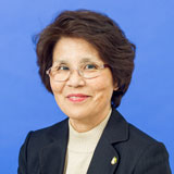 山城 眞紀子